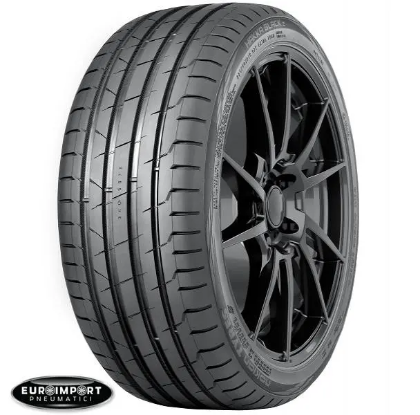 Nokian Hakka Black 2  245/45 R18 96 Y  RUNFLAT  TL